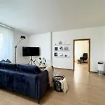 96m2 Designer Apartment, Free Garage Parking * Прага