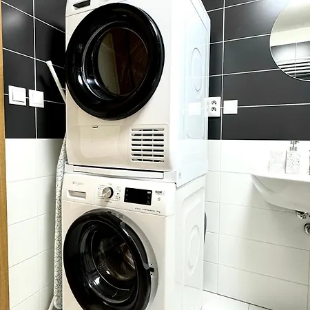 96m2 Designer Apartment, Free Garage Parking 公寓 布拉格